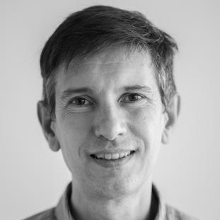 Dr.  Juan Pastor-Ivars